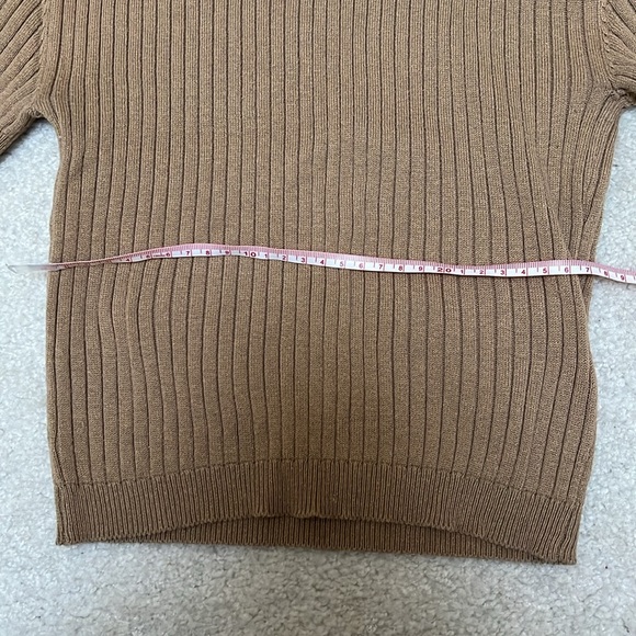 Tan ribbed tshirt - Picture 2 of 4